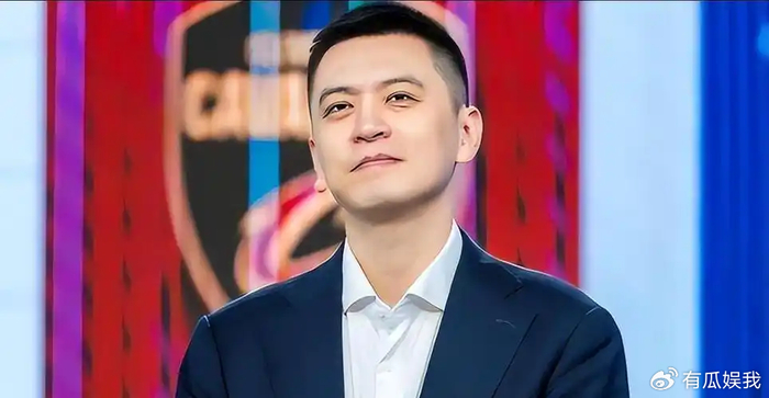 开云下载-重回辽宁指教？现身上海，杨鸣官宣，谁注意他手机观看内容|辽宁男篮|乌戈|新疆男篮|深圳男篮|山西男篮_新浪体育_新浪新闻